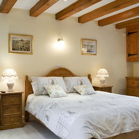Walled Garden Lodge Ryehill Екстер'єр фото